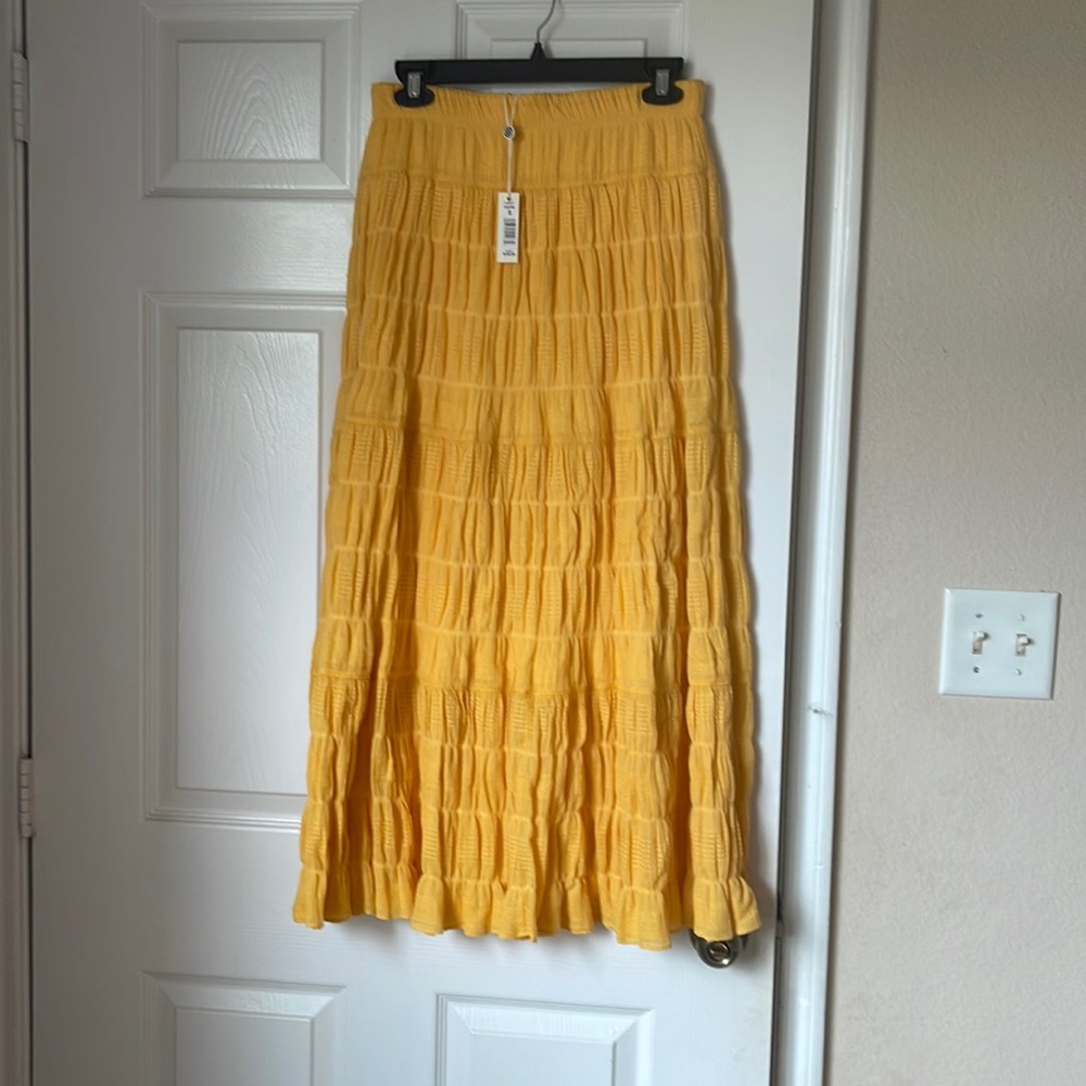 NWT Max Studio “Sunshine” women’s Skirt Small